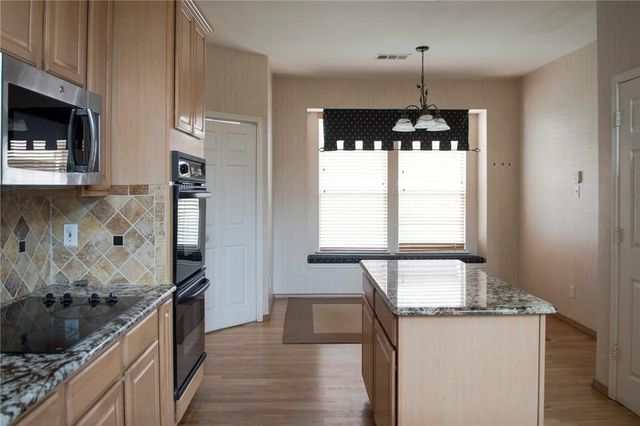 2027 Saint Anne Drive, Allen, TX 75013