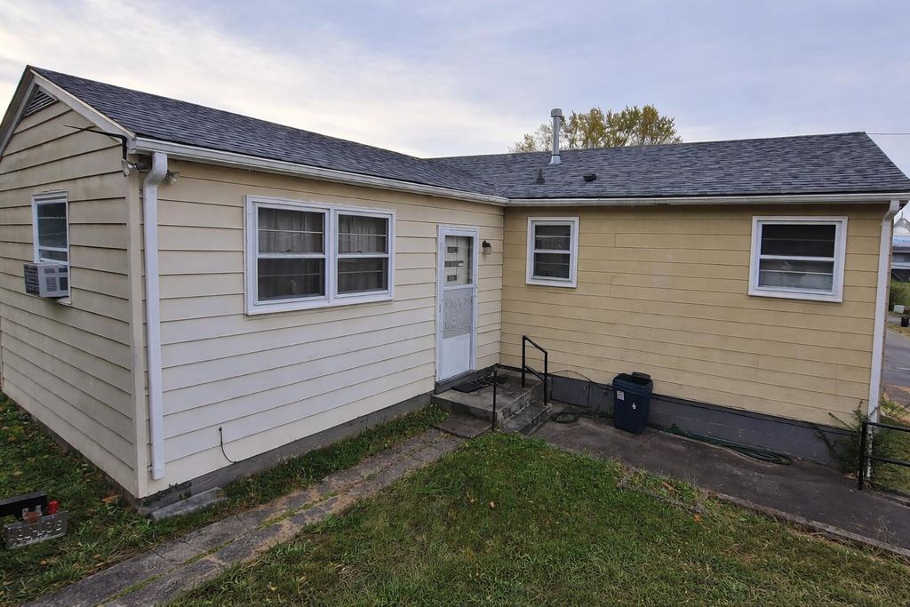 1431 Gilmer AVE, Roanoke, VA 24017
