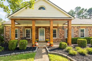 7641 CHARSTONE DR, Germantown, TN 38138