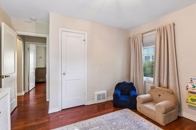 4031 Yosemite Avenue S, Saint Louis Park, MN 55416