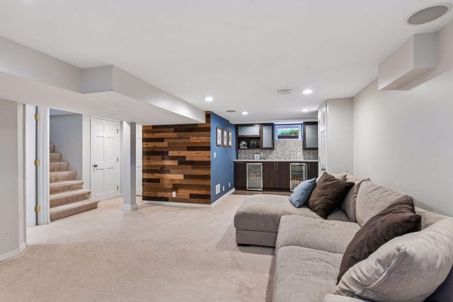 4031 Yosemite Avenue S, Saint Louis Park, MN 55416