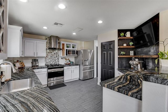 3744 Laguna Veneta Avenue, Las Vegas, NV 89141