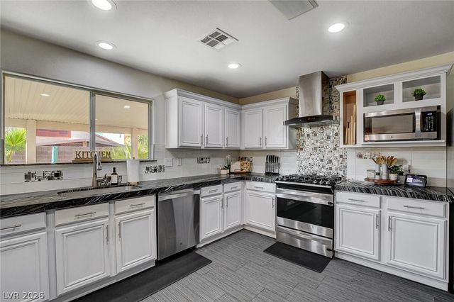 3744 Laguna Veneta Avenue, Las Vegas, NV 89141