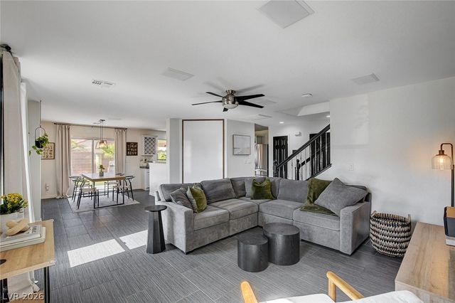 3744 Laguna Veneta Avenue, Las Vegas, NV 89141