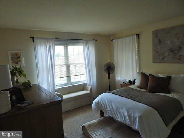 27 GREEN ST #3, Souderton, PA 18964