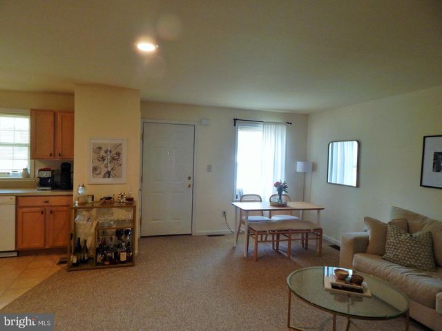 27 GREEN ST #3, Souderton, PA 18964