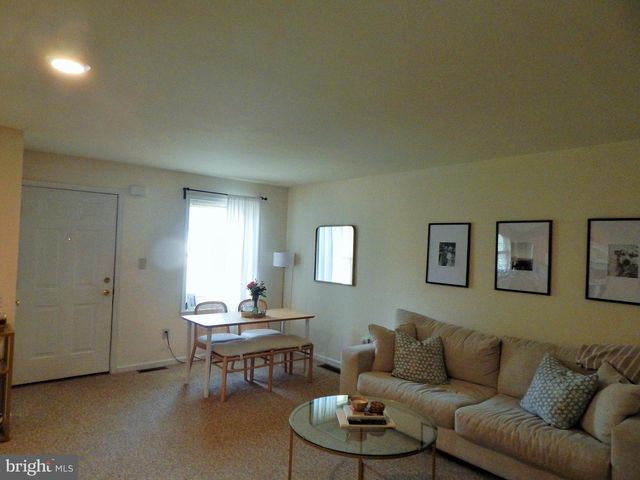 27 GREEN ST #3, Souderton, PA 18964