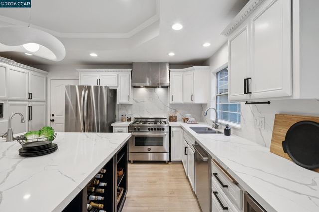 154 Crest Ave, Alamo, CA 94507