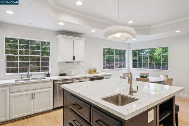 154 Crest Ave, Alamo, CA 94507
