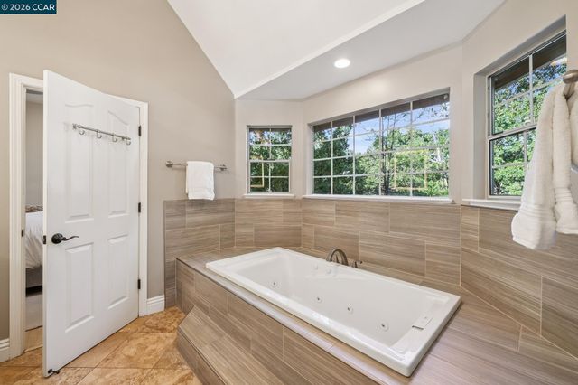 154 Crest Ave, Alamo, CA 94507