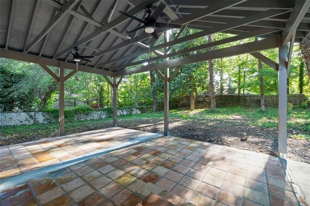 561 SCOTT Circle, Decatur, GA 30033