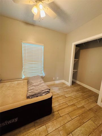 13007 Shady Lane, Old River-winfree, TX 77535
