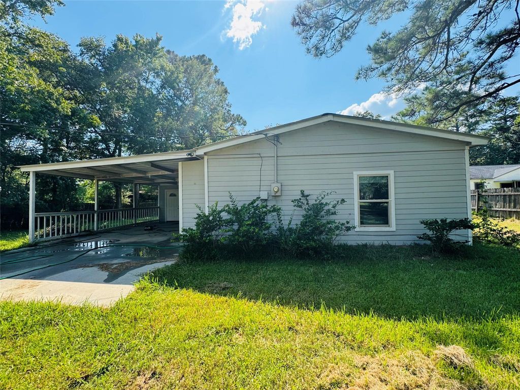 13007 Shady Lane, Old River-winfree, TX 77535