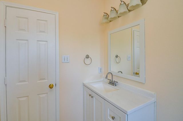 5519 Gatesprings Lane, Sugar Land, TX 77479