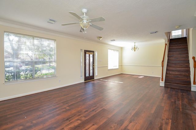 5519 Gatesprings Lane, Sugar Land, TX 77479