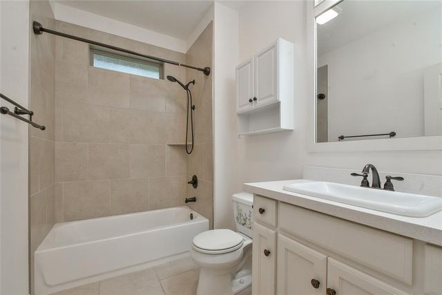 8960 Overlook Drive, Guthrie, OK 73044