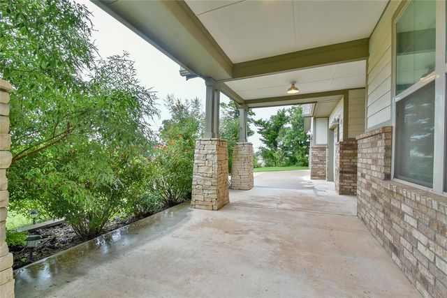 8960 Overlook Drive, Guthrie, OK 73044