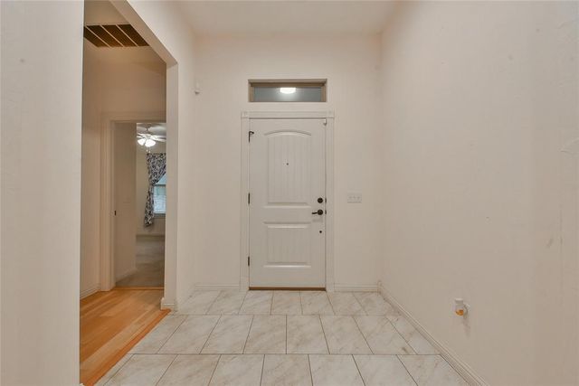 8960 Overlook Drive, Guthrie, OK 73044