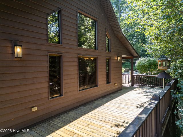 56 Waxwing Trail, Murphy, NC 28906