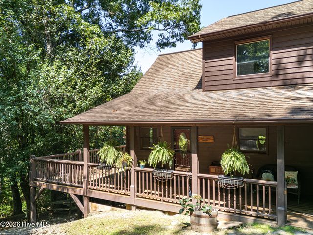 56 Waxwing Trail, Murphy, NC 28906