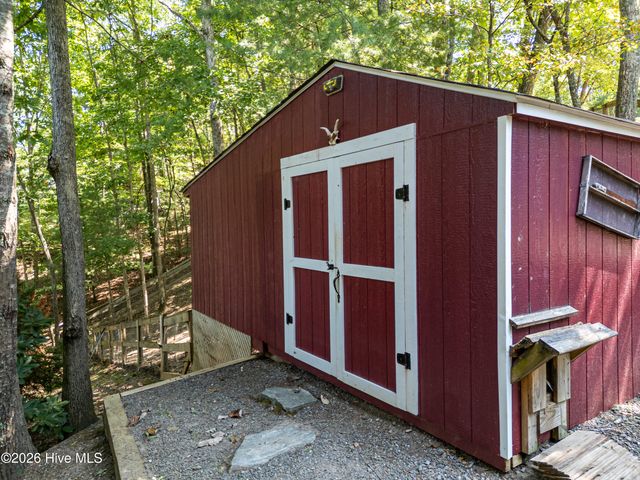 56 Waxwing Trail, Murphy, NC 28906
