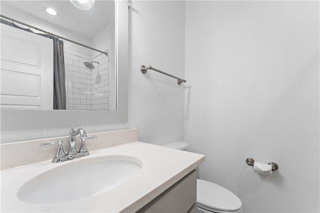 15 Semmes Avenue, Mobile, AL 36604