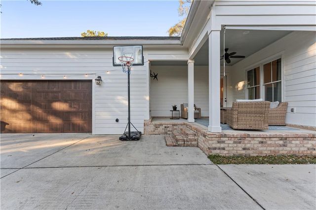 15 Semmes Avenue, Mobile, AL 36604