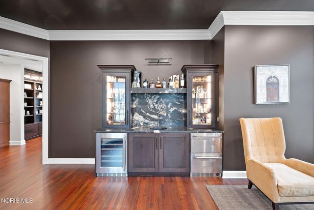 26976 W River Road, Perrysburg, OH 43551