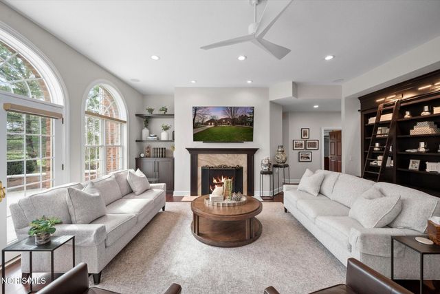 26976 W River Road, Perrysburg, OH 43551