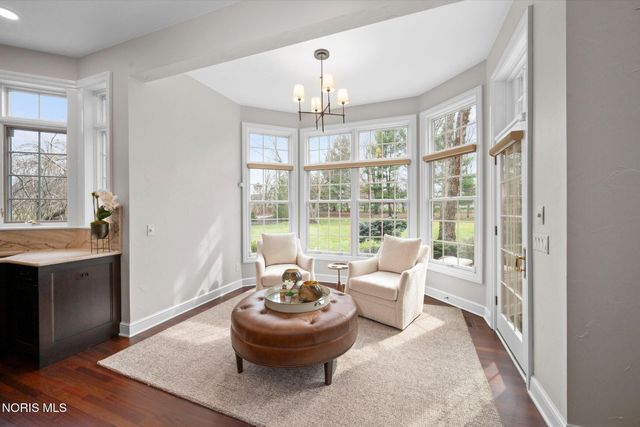 26976 W River Road, Perrysburg, OH 43551
