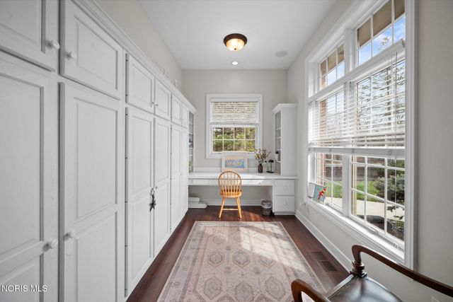26976 W River Road, Perrysburg, OH 43551