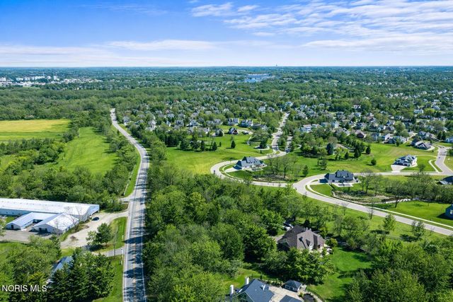 26976 W River Road, Perrysburg, OH 43551