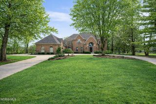 26976 W River Road, Perrysburg, OH 43551