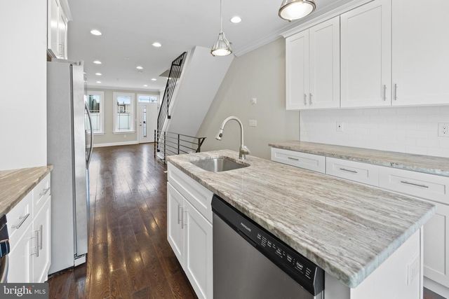 1411 N MYRTLEWOOD STREET, Philadelphia, PA 19121