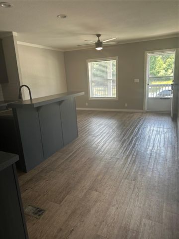 21509 W Hammond Drive, Porter, TX 77365
