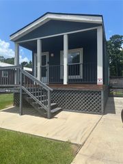 21509 W Hammond Drive, Porter, TX 77365