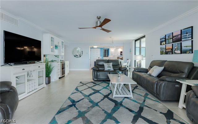 18120 San Carlos BLVD PH2, Fort Myers Beach, FL 33931