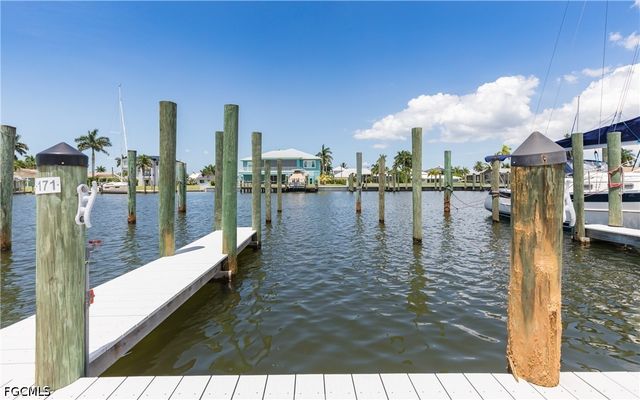 18120 San Carlos BLVD PH2, Fort Myers Beach, FL 33931
