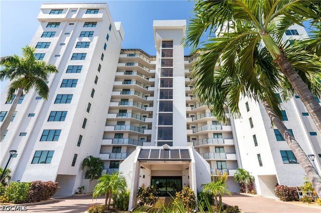 18120 San Carlos BLVD PH2, Fort Myers Beach, FL 33931