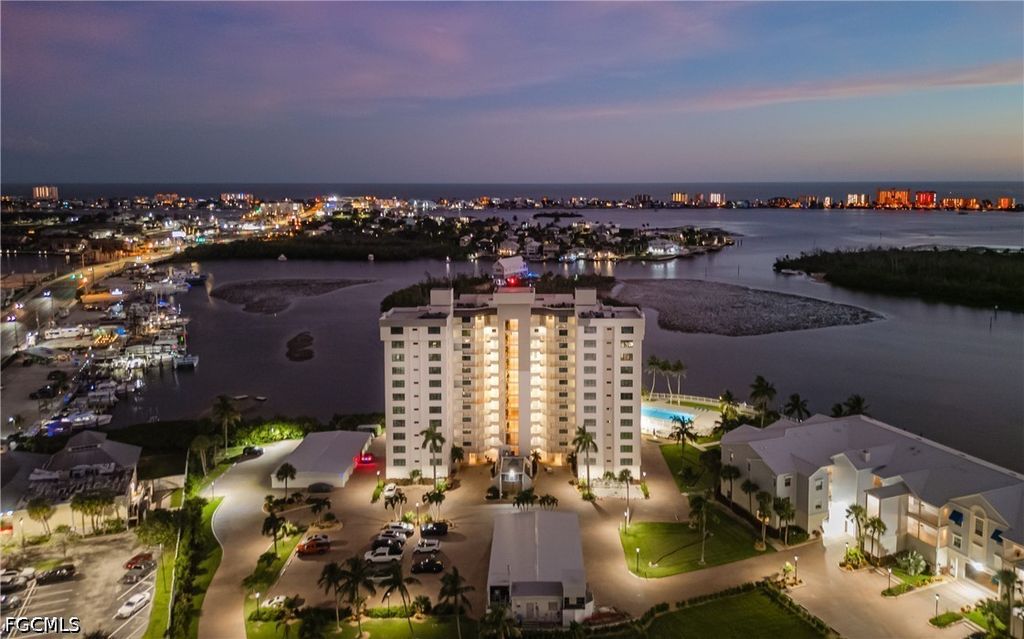 18120 San Carlos BLVD PH2, Fort Myers Beach, FL 33931