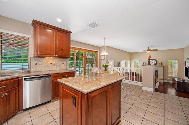 5701 Balfor Rd, Rocklin, CA 95765