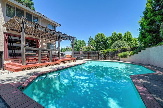 5701 Balfor Rd, Rocklin, CA 95765