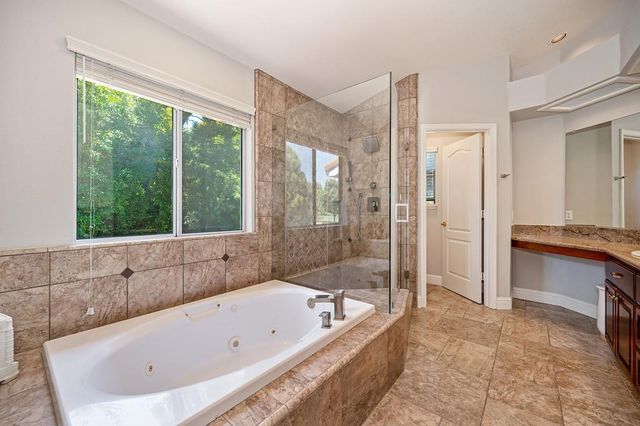 5701 Balfor Rd, Rocklin, CA 95765