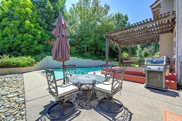 5701 Balfor Rd, Rocklin, CA 95765