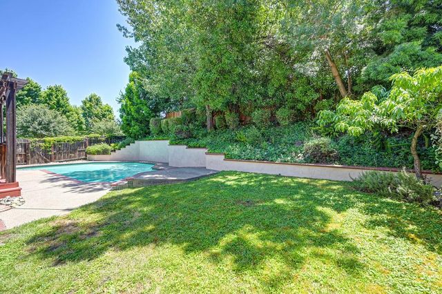 5701 Balfor Rd, Rocklin, CA 95765