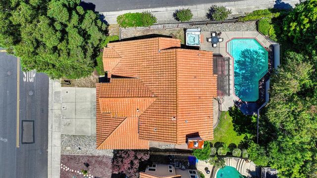 5701 Balfor Rd, Rocklin, CA 95765