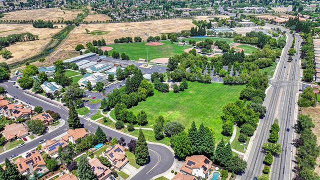 5701 Balfor Rd, Rocklin, CA 95765