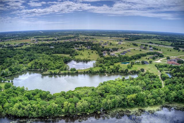 1066 Canyon Lake Road, Wills Point, TX 75169