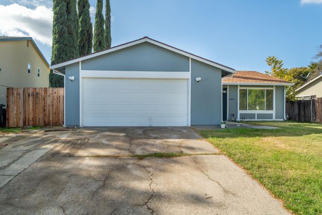 6905 Woodside Dr, Sacramento, CA 95842