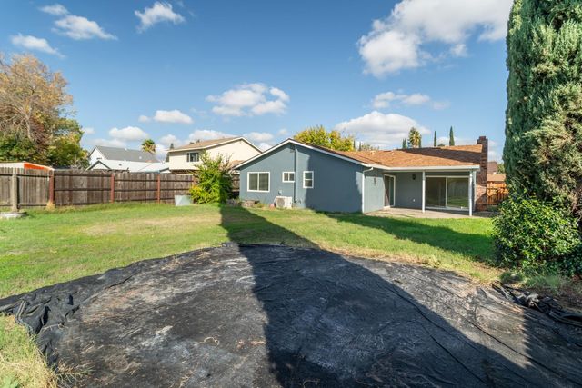 6905 Woodside Dr, Sacramento, CA 95842